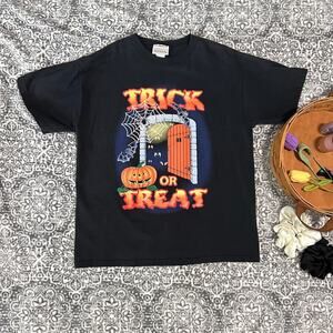 Vintage 90's Trick or Treat Halloween Graphic Tee Size Large